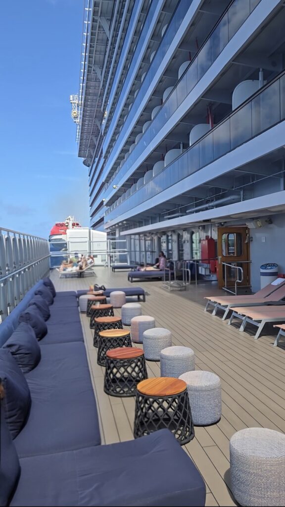 Deck 7 sitting space